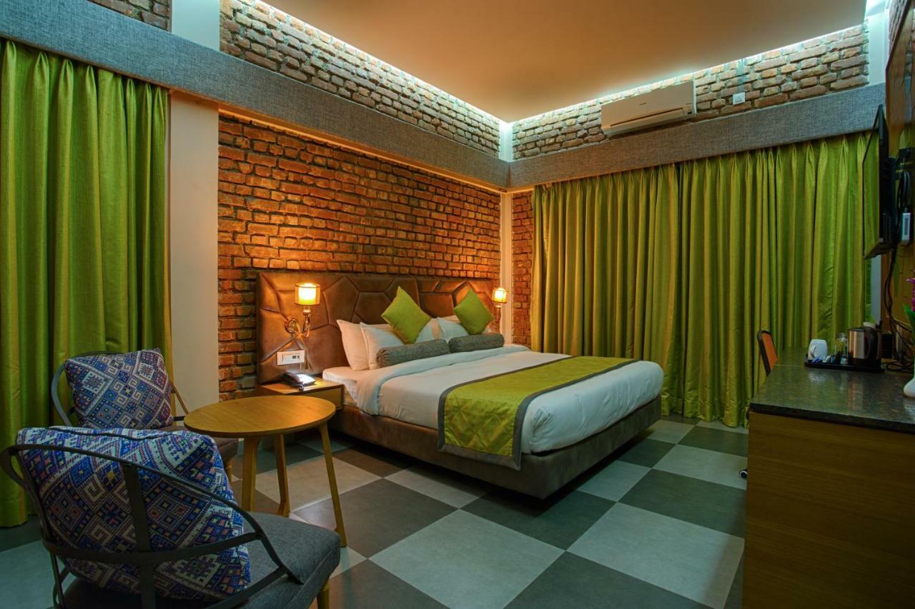 Four Vedas Hotel & Resort Siliguri Exterior photo